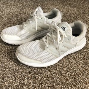 Men’s Adidas - Size 10.5